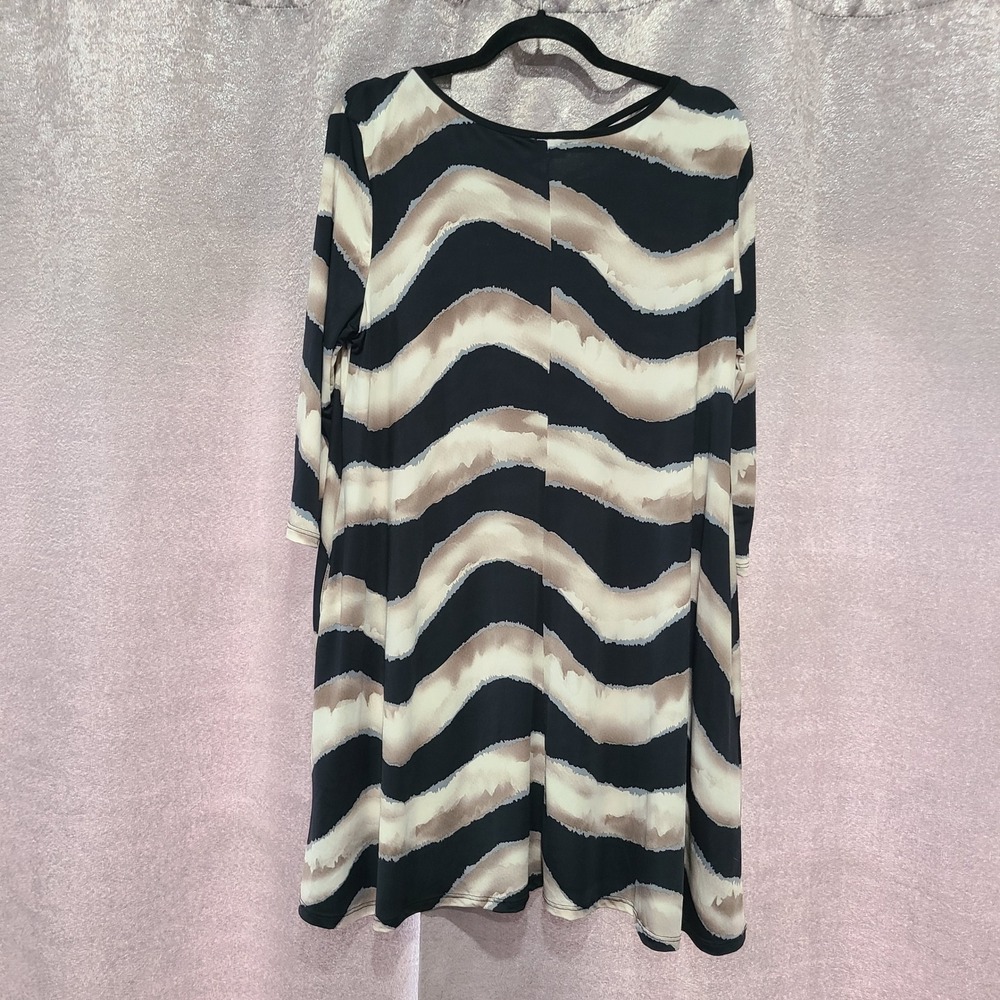Goldspark XL Tunic Top Wavy Abstract Stripe Strappy V-Neck 3/4 Sleeve Dress - Picture 8 of 11